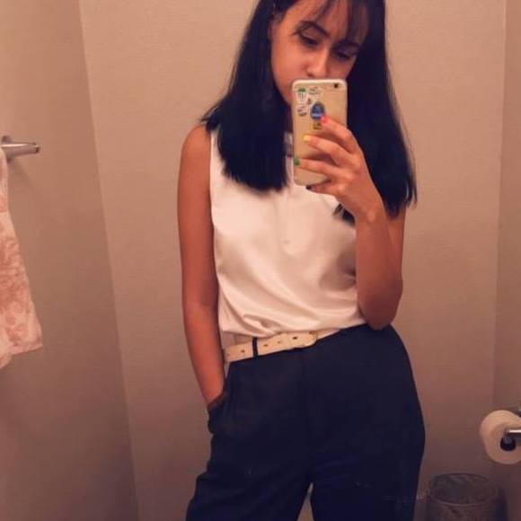 Meet your Posher, Naomi - Picture 1 of 1